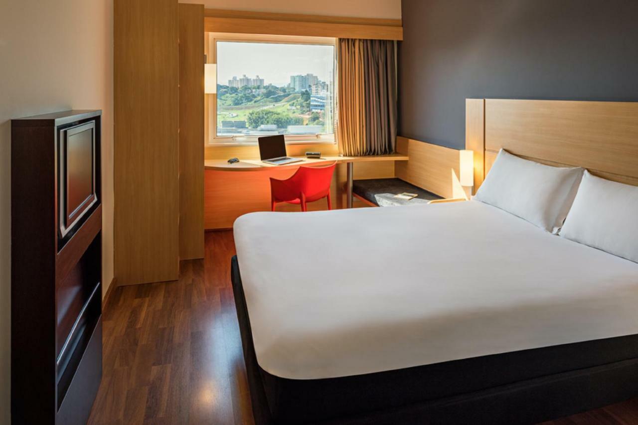 Ibis Sao Jose Dos Campos Colinas Hotel ภายนอก รูปภาพ
